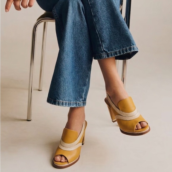 Chloe Shoes - CHLOE Snakeskin Embossed And Leather Slingback Heeled Sandals 37 Mustard Cream